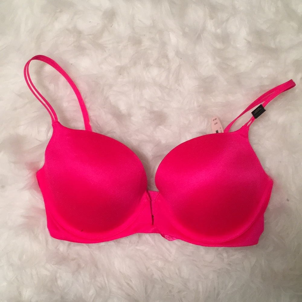 NWT very sexy plunge push up bra size 34DD